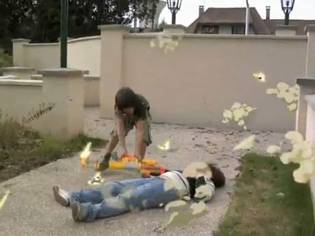 معركة بين أطفال