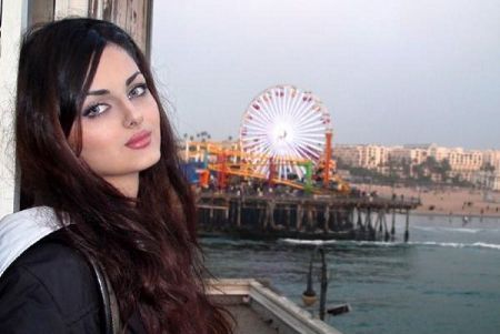 فتيات جميلة