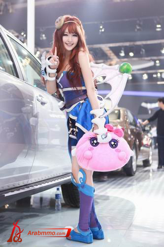 showgirl في معرض السيارة 